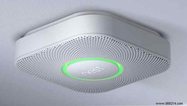 6 smart detectors that protect your family and property from damage