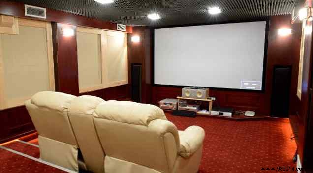 How to choose the perfect home theater projector