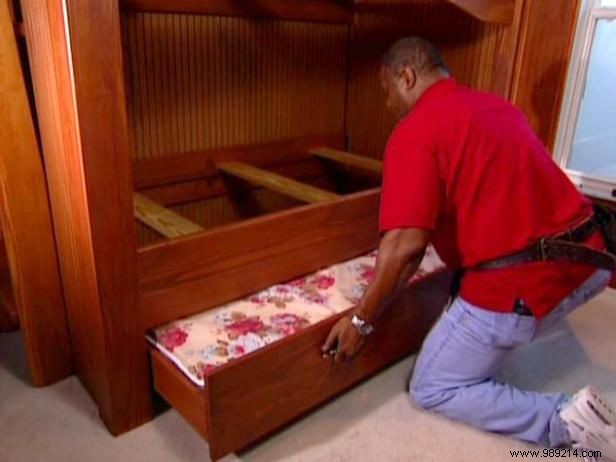 How to build custom bunk beds