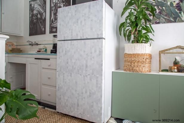 How to cover a refrigerator with removable wallpaper