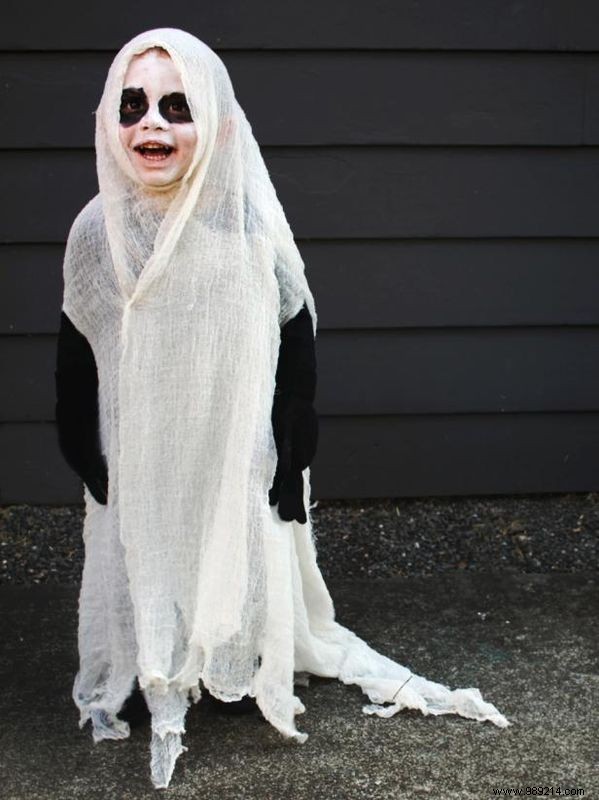 How to Spice Up a Classic Halloween Ghost Costume