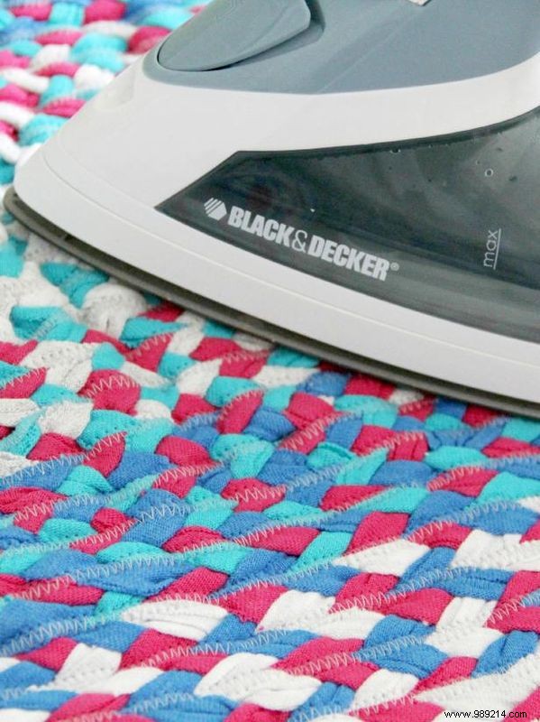 How to make a braided rug out of old t-shirts