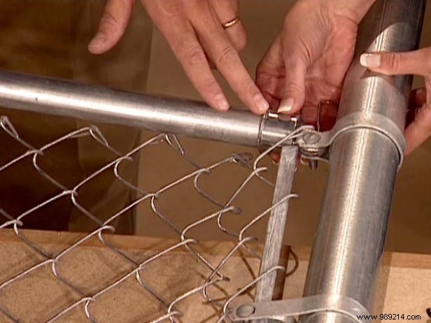 How to make a chain link header