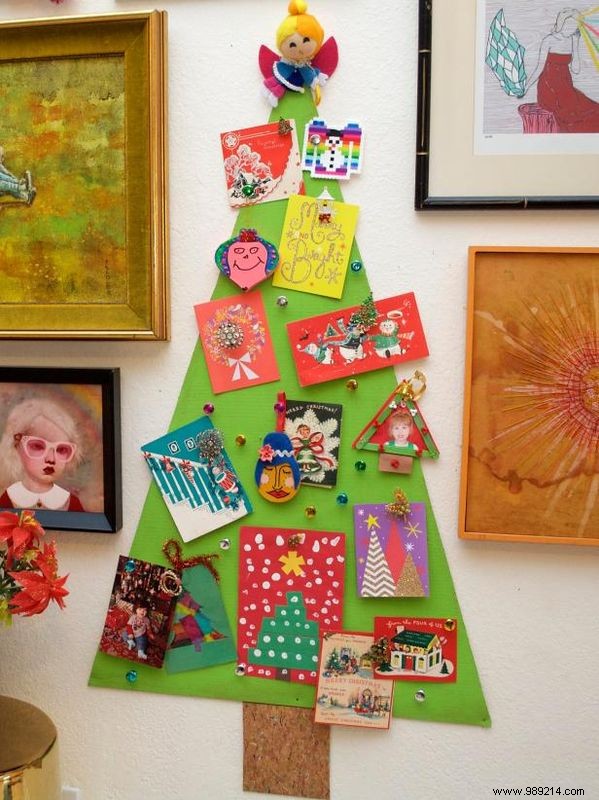 How to make a corkboard to display greeting cards