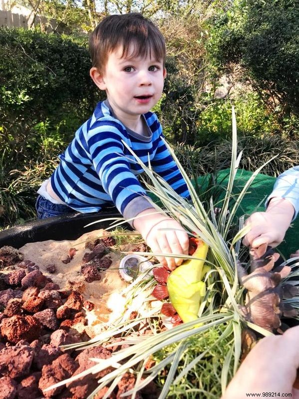 How to make a dinosaur garden for little wannabe paleontologists