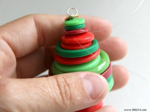 How to Make a Button Family Tree Christmas Ornament