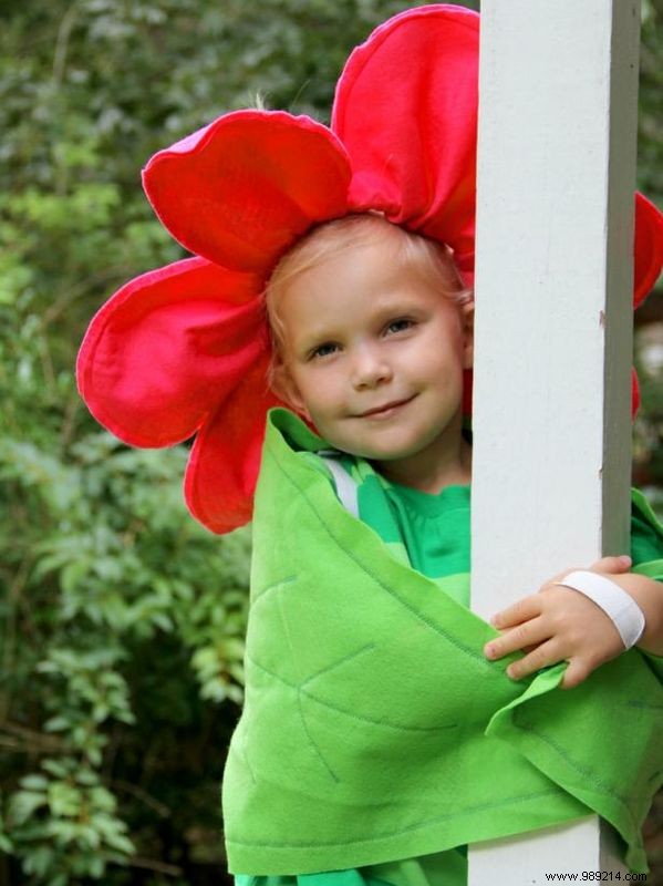 How to make a flower costume