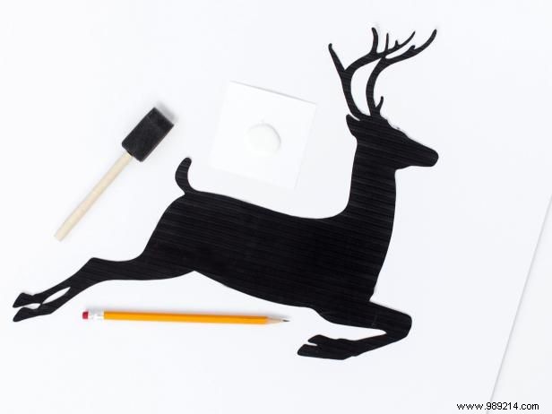 How to make a glittery reindeer silhouette for Christmas