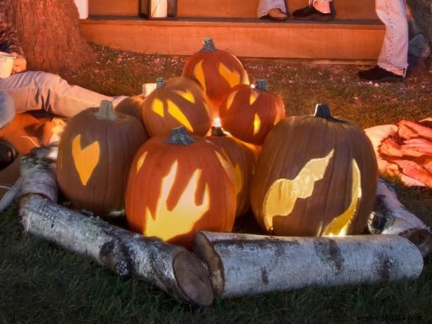 How to Make a Faux Bonfire Halloween Pumpkin