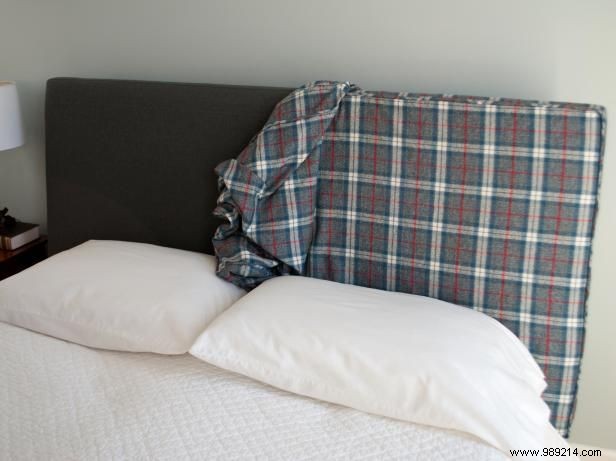 How to make a no-sew piping headboard cover