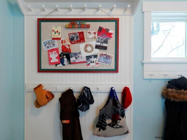 How to Make a Holiday Greeting Card Display
