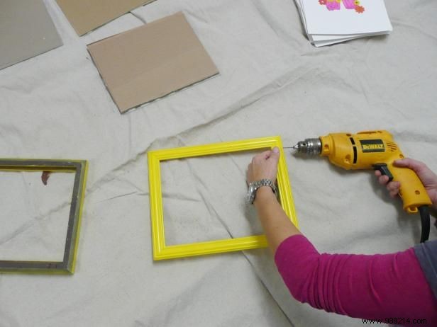 How to make a headboard with picture frames