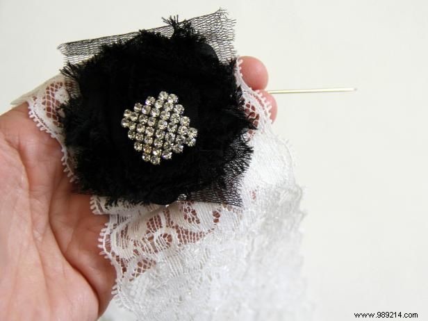 How to make a lace wedding garter