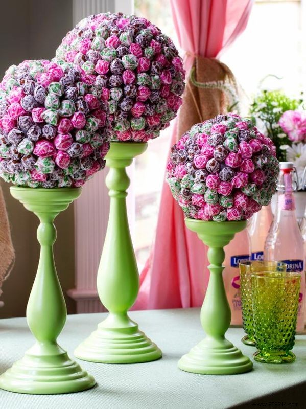 How to Make a Lollipop Topiary Centerpiece