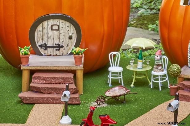 How to make a miniature Halloween town