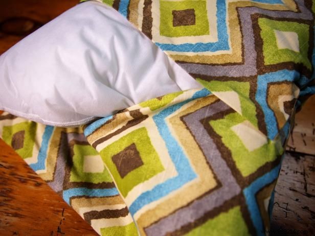 How to make a no-sew pillowcase