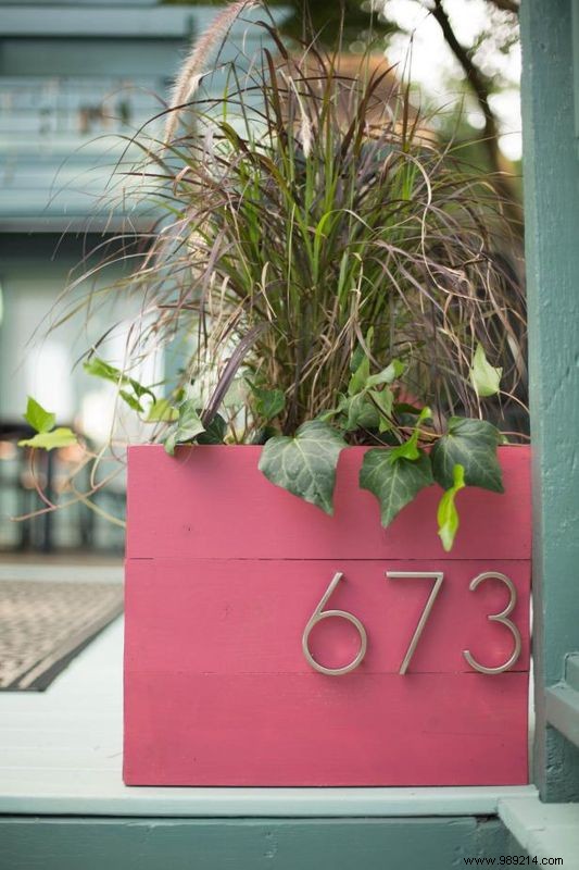 How to make a wooden planter box with house numbers