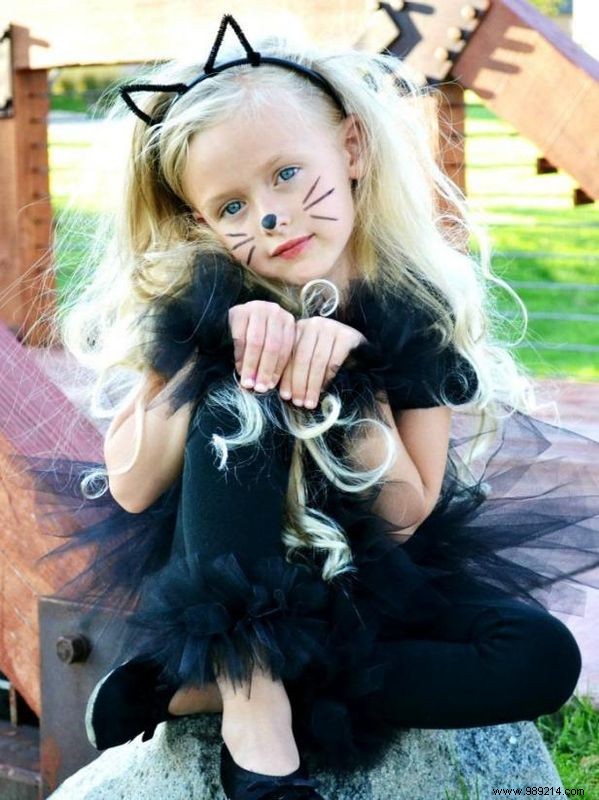How To Make An Easy Black Cat Halloween Costume