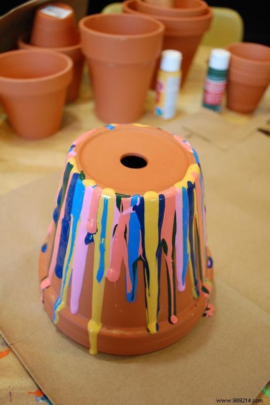 How to make drip paint pots
