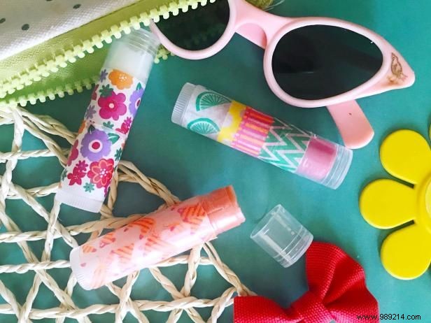 How to make a flavored lip balm with SPF protection 