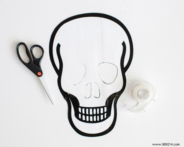 How to Make Halloween Skull Art