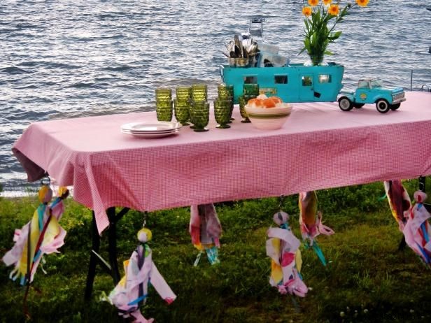 How to make tablecloth weights for a picnic table