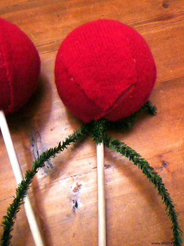 How to make wool sweater toparies for the holidays