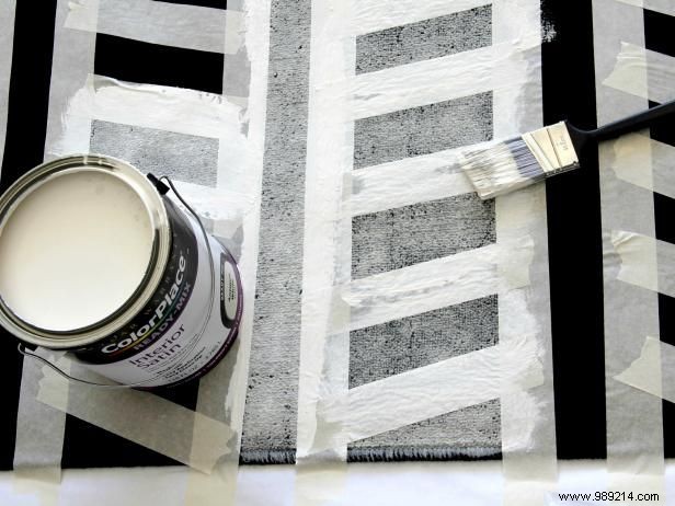 How to paint a patterned rug