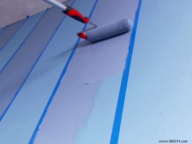 How to paint wall stripes