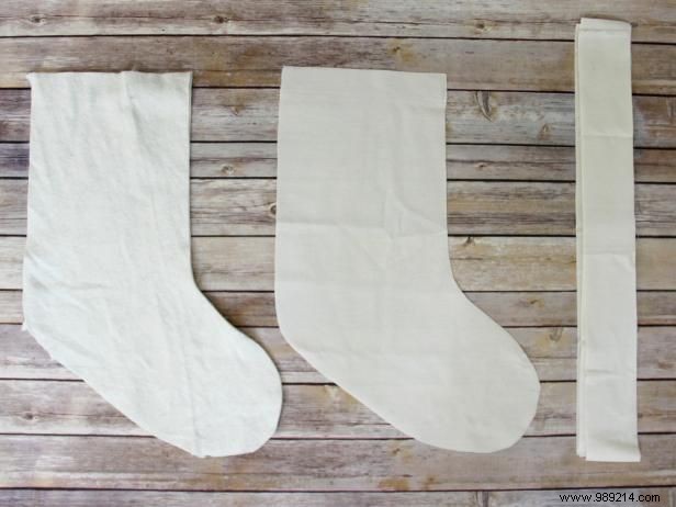 How to sew a Christmas stocking with curly fringes