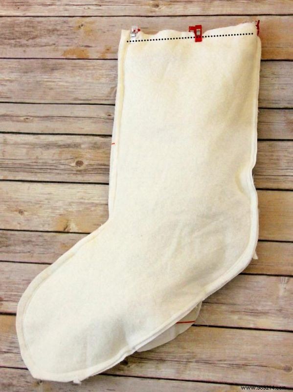 How to sew a Christmas stocking with curly fringes