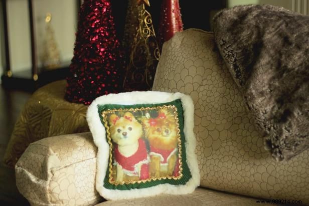 How to sew a festive pillow for the holidays