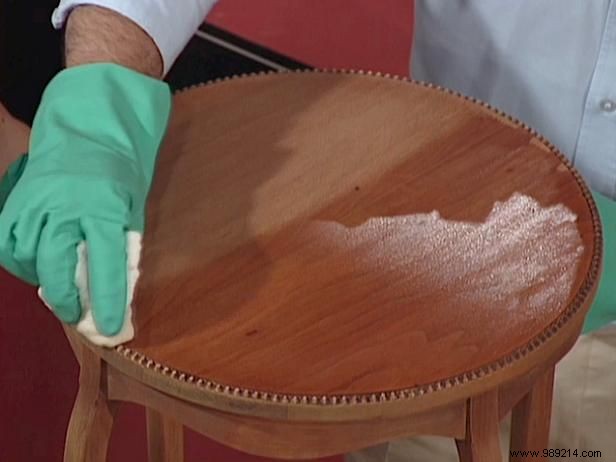 How to stain wooden furniture