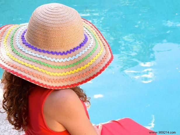 How to turn a plain wicker hat into a sun hat with bling