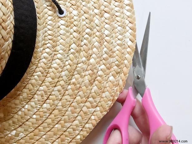 How to turn a plain wicker hat into a sun hat with bling