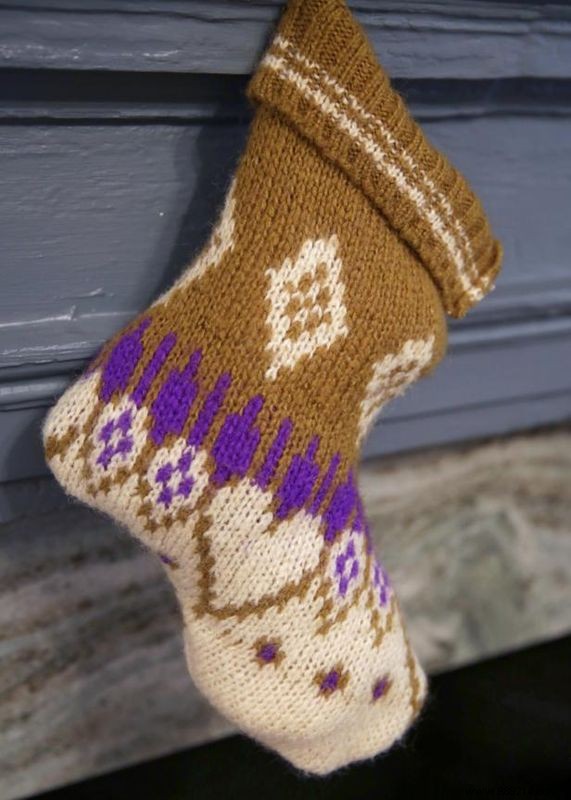 How to recycle a sweater into a Christmas stocking