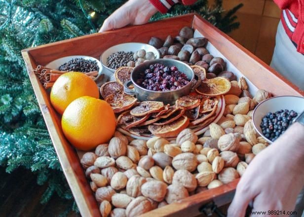 Perfume your home with DIY holiday potpourri