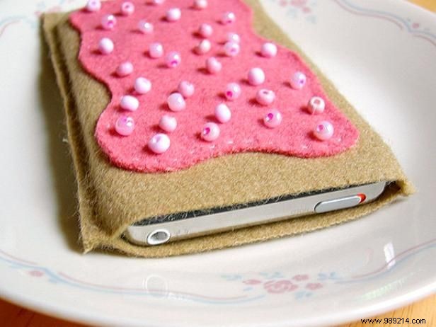 Toaster Bakery iPod Cozy